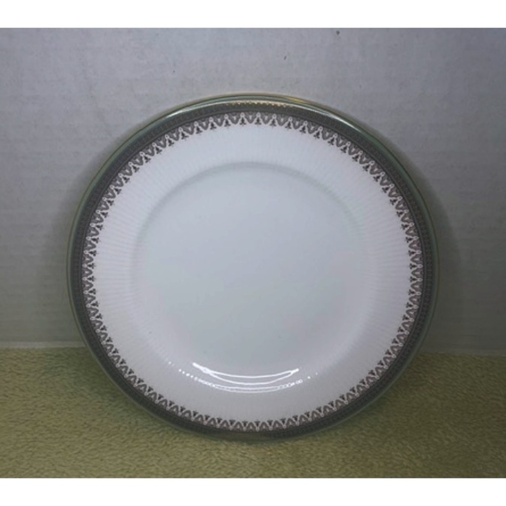 Set of 4 Paragon Kensington Fine Bone China Salad Plates 8 in